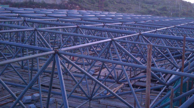 长宁概述网架加工中对钢材的质量的过细恳求